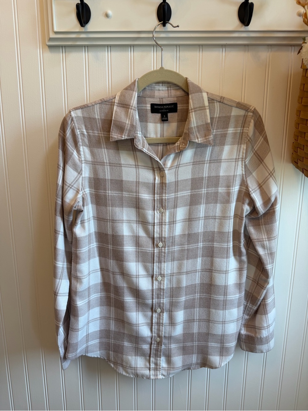 Banana Republic Tan & White Plaid Button-Down Shirt